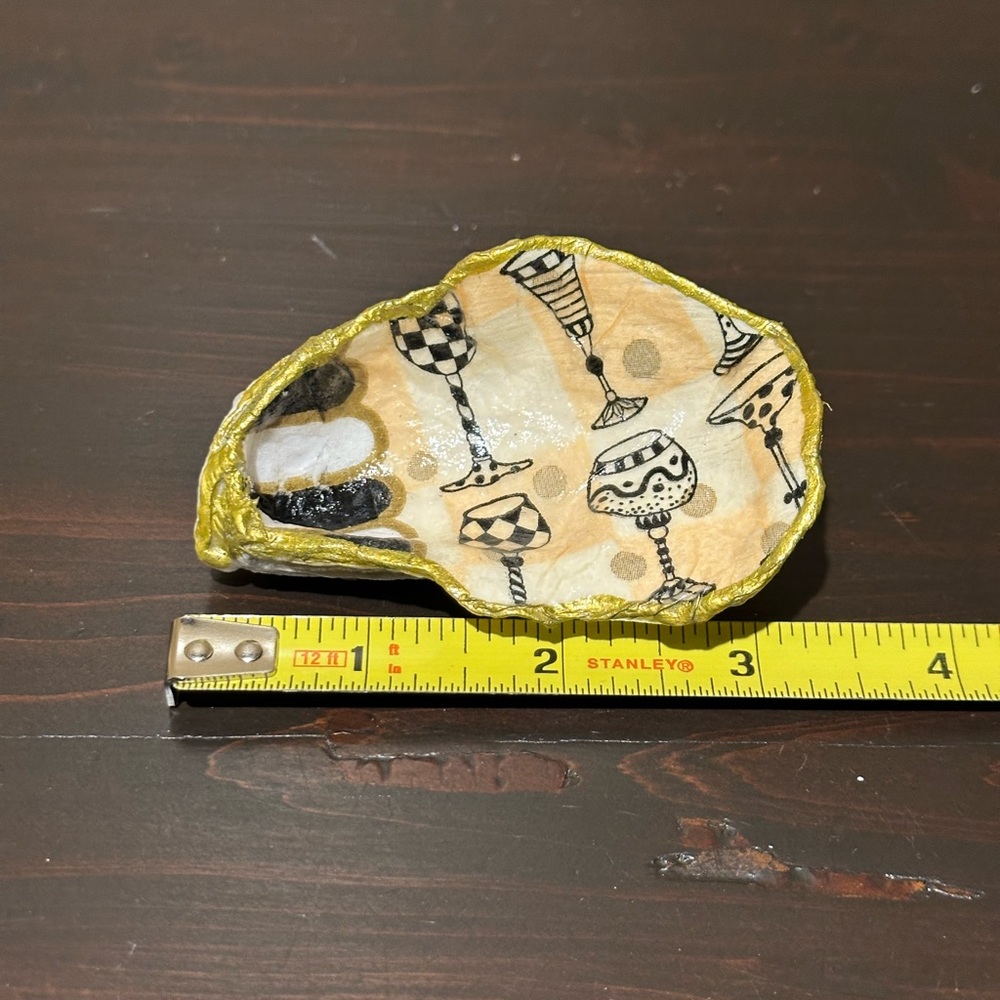 Handmade decoupage catch all shells in Mackenzie Childs patterns. - Picture 5 of 11